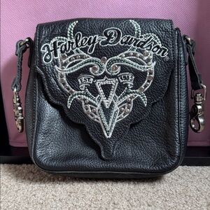 Harley-Davidson Black belt bag with Embroidery